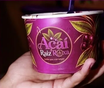 Copo personalizado Açaí Raiz Roxa com sorvete